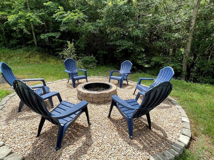 Riverside Relaxer W/Hot Tub+Fire Pit +Wifi & View Franklin Exterior foto